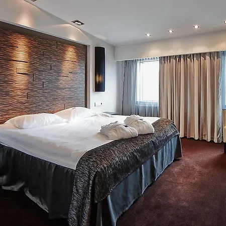 Tallink Hotel 4*